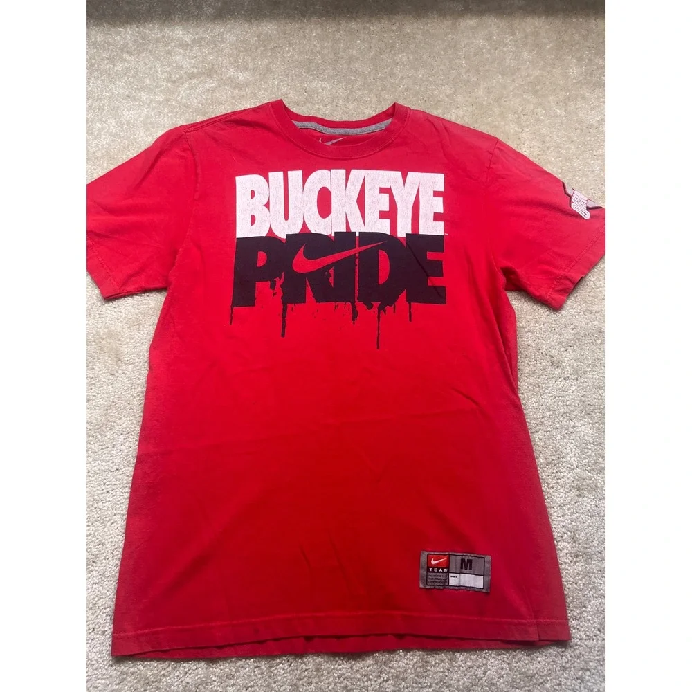Nike Ohio State Buckeyes Buckeye Pride T-Shirt Mens Medium Red Graphic Tee OSU